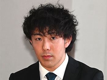 新木 嗣人 先生